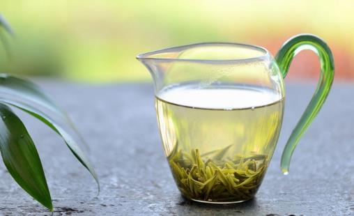 喝茶有讲究,喝错很伤身!细看4种茶的功效以及食用禁忌