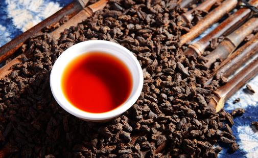 喝茶有讲究,喝错很伤身!细看4种茶的功效以及食用禁忌