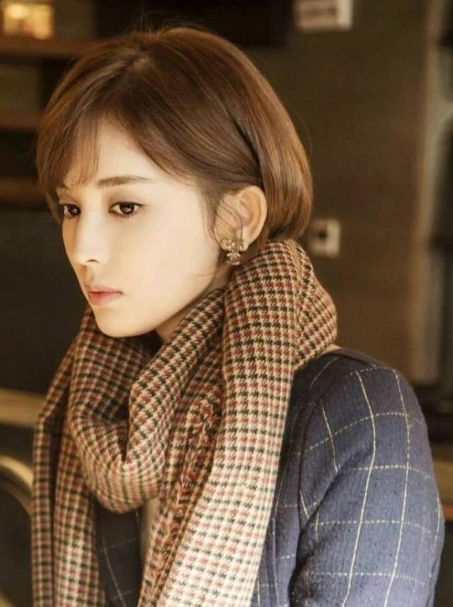 白发最适合染什么颜色（有白发的人适合染什么颜色头发）(图10)