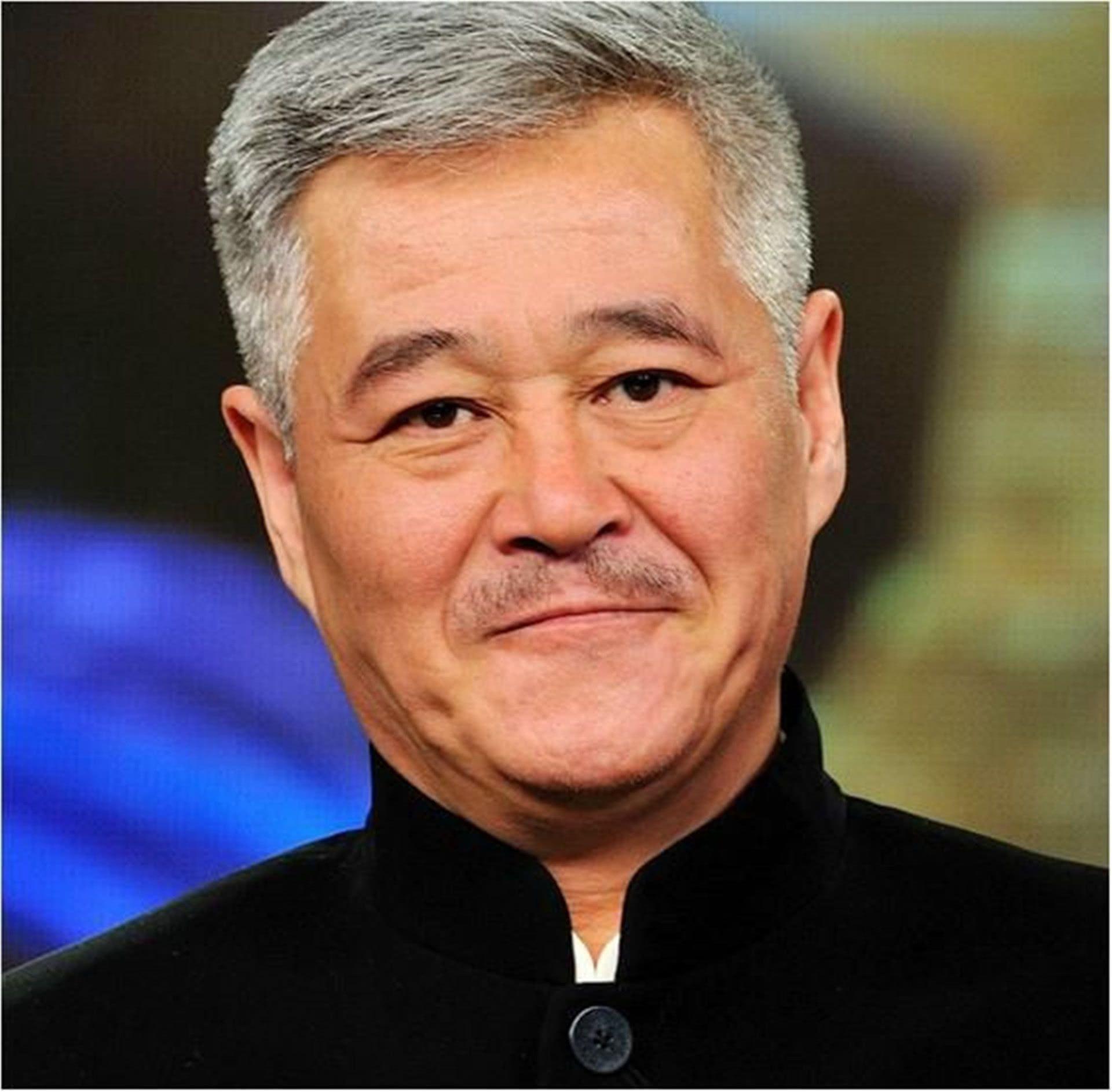 中国最有钱的10位明星，个个身价过亿，最高可达530亿