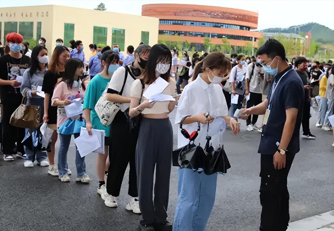 大学英语四六级相当于什么水平（英语六级是什么水平）(图8)