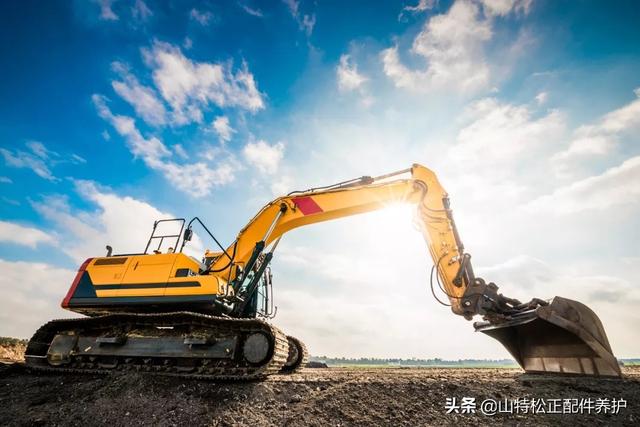 挖掘机怎么操作教程（挖掘机的使用技巧）(2)
