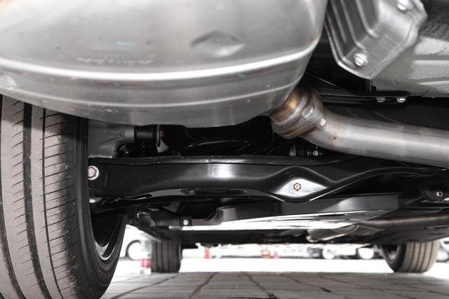 雅阁8代报价及图片参数（本田雅阁1.5T发动机16.98万起售）(14)