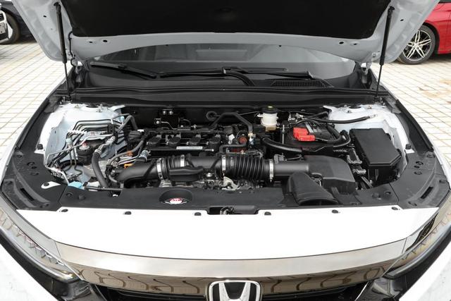 雅阁8代报价及图片参数（本田雅阁1.5T发动机16.98万起售）(13)