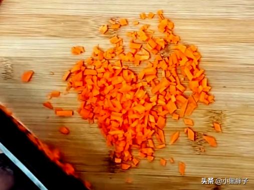 怎么用豆腐渣做饼（做饼又酥又香又健康）(2)