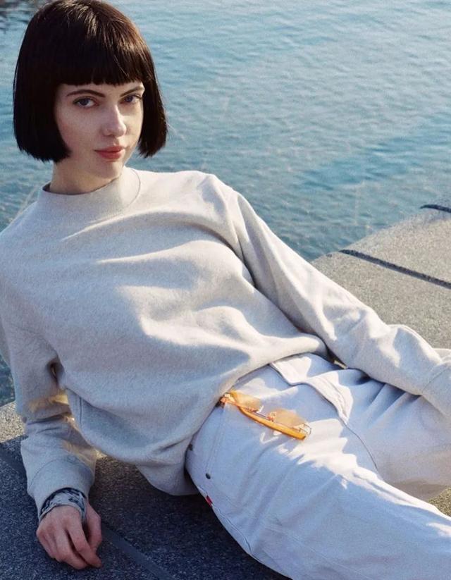 卫衣的五大穿法搭配（给你示范了卫衣的100种搭配）(35)