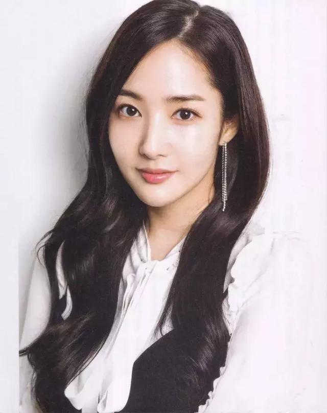 适合短发的明星高马尾(全靠这款发型金秘书才这么美)(11)