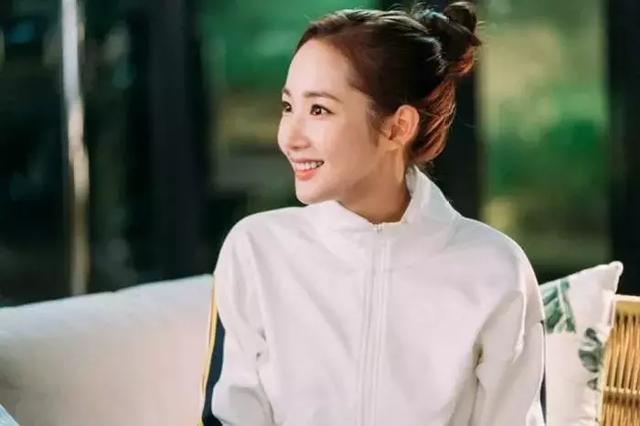 适合短发的明星高马尾(全靠这款发型金秘书才这么美)(20)