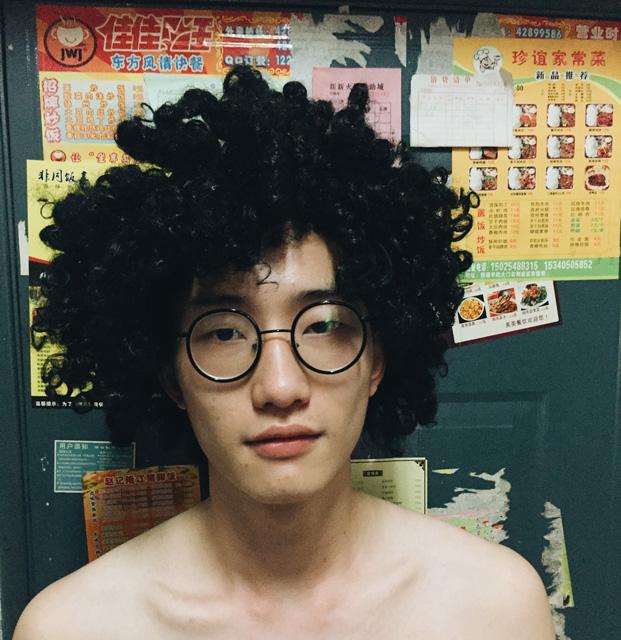 乐华少年唱梦想加油（乐谈专访新歌声学员李瑞轩）(5)