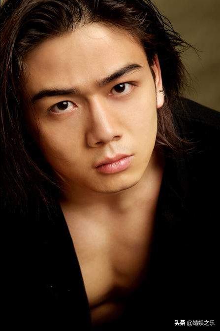 杨烁变成小包总（16岁北漂因小包总）(5)