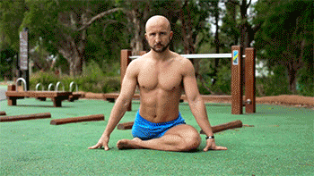 6组33个拉伸动作带你训练拉伸（十大经典拉伸动作）(13)