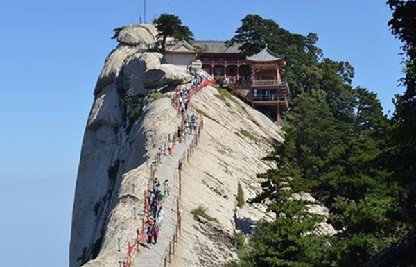 为什么华山不行爬三次,过瘾自虐又反常