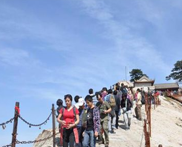 为什么华山不行爬三次,过瘾自虐又反常