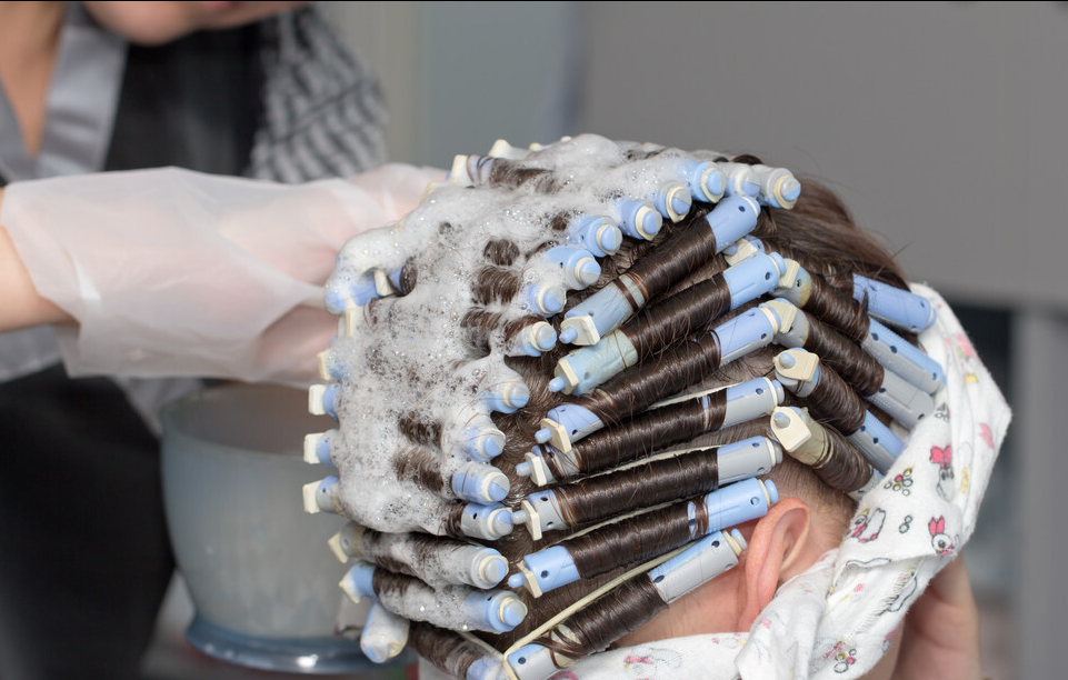 烫头3天不能洗吗（为什么说烫头丑三天）(图4)