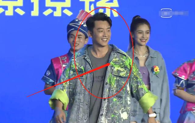 郑恺和baby真实关系（郑恺身高178baby身高168发布会站一起）(1)