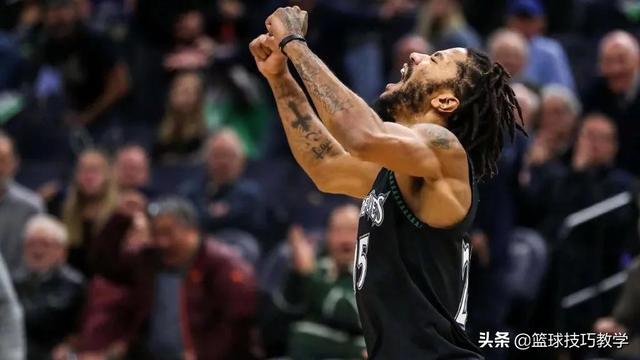 字母哥哪一年全mvp（字母哥拿到MVP后大声痛哭）(6)