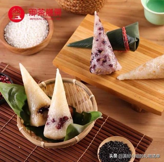 端午节有什么时令礼物（端午礼物清单I我被今年这些端午礼盒迷得神魂颠倒恨不得马上过节）(45)