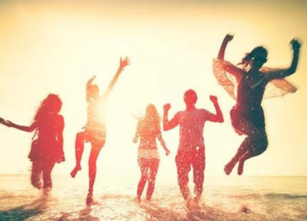 不负韶华是什么意思,只争朝夕不负韶华的意思是什么意思图3