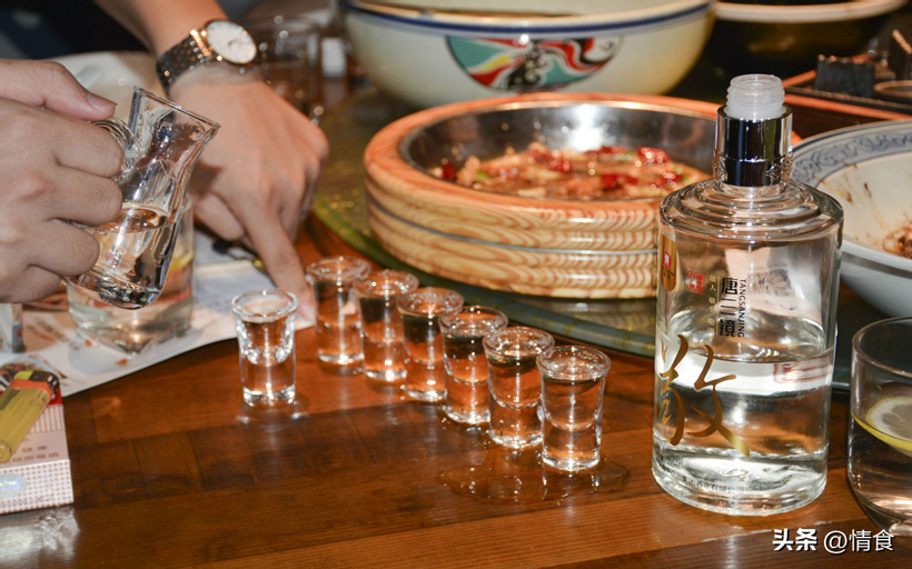 瓶装白酒开封了能放多久（白酒开瓶后能放多久）(图4)