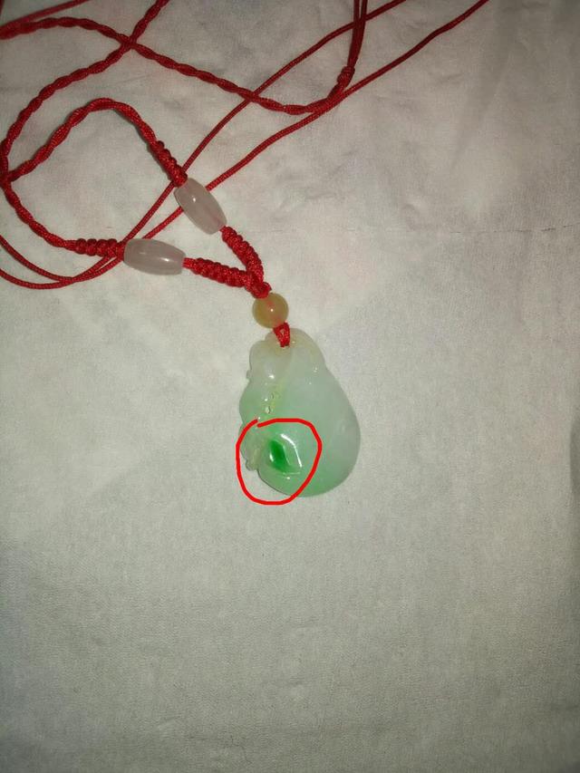 如何在家鉴定玉石翡翠(给大家介绍下在家也能鉴定翡翠玉器的方法)(5)