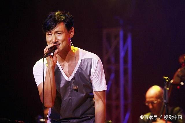 最好听的十首悲伤情歌（10首催人泪下的伤感情歌推荐）(2)