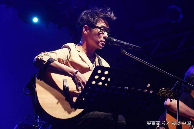 最好听的十首悲伤情歌（10首催人泪下的伤感情歌推荐）(1)