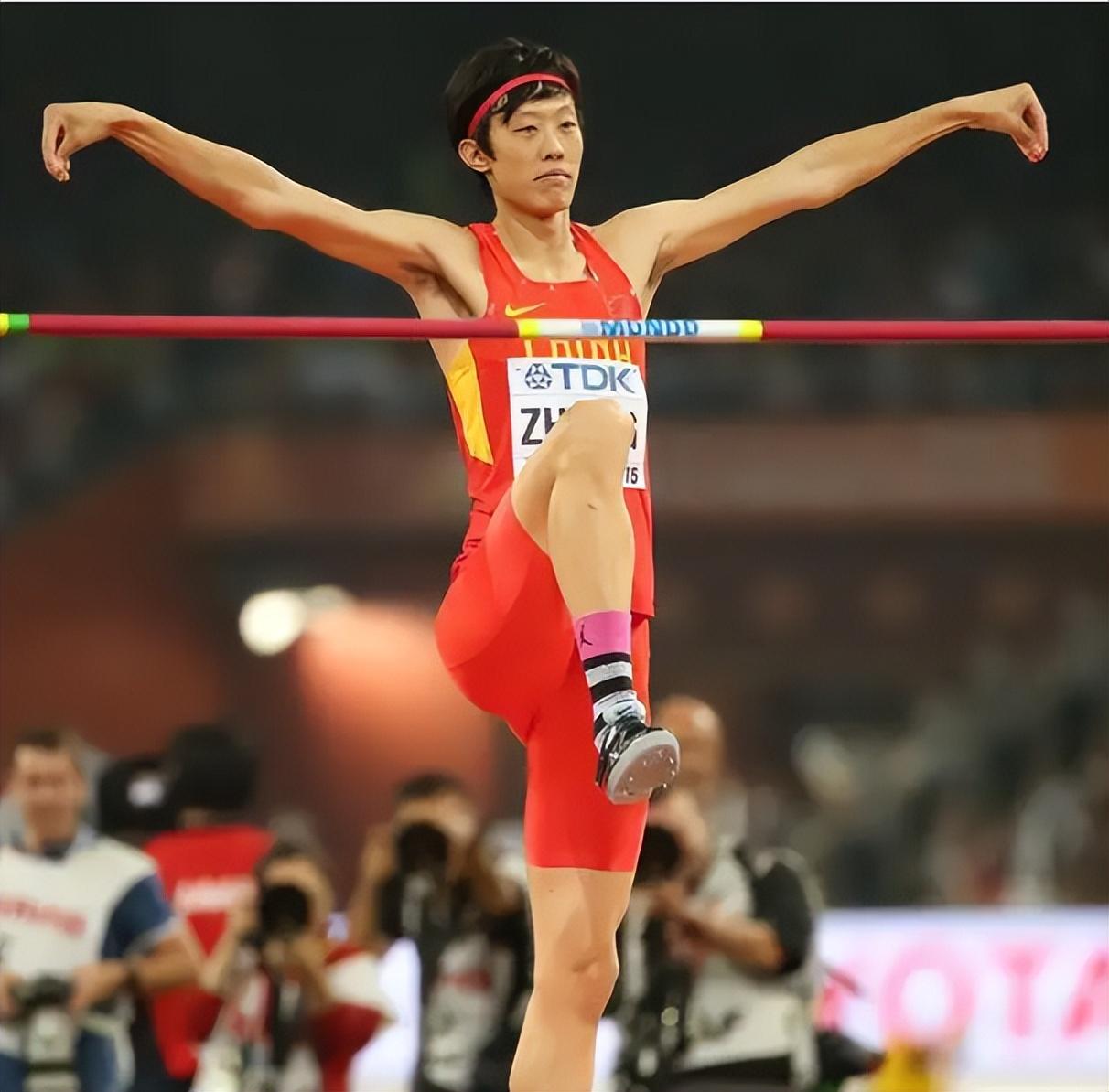 张国伟为何被被国家队开除(张国伟被踢出国家队原因)(图2) 张国伟为何被被国家队开除(张国伟被踢出国家队原因)(图2)