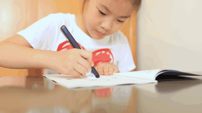 有道词典笔哪一款更适合小学生用（让宝宝爱不释手的专业级学习工具）(18)