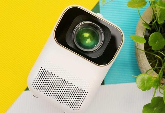 最好的家用投影仪是啥牌子（十大国产投影仪排行）(11)