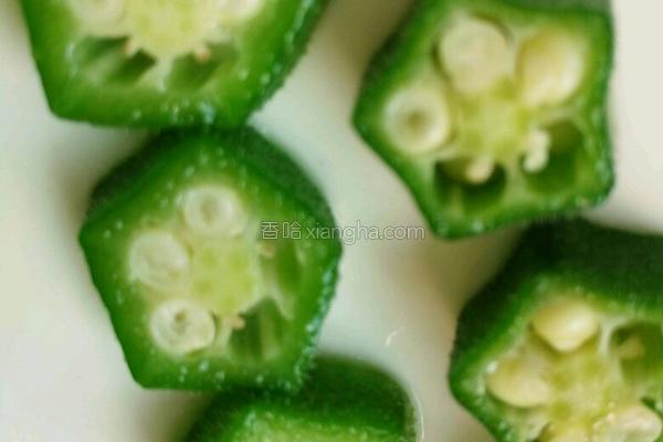 秋葵怎么凉拌才好吃家常做法（6种秋葵最鲜嫩爽口的做法）(5)