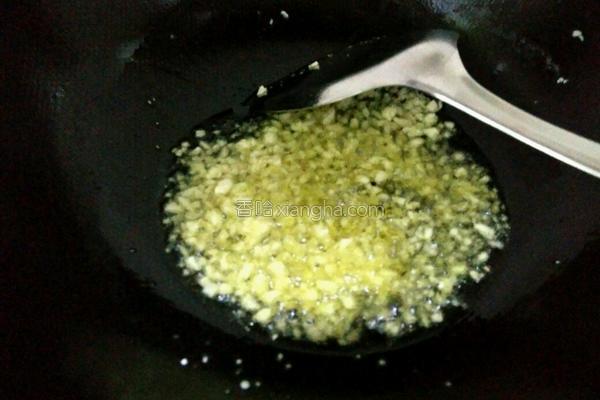 秋葵怎么凉拌才好吃家常做法（6种秋葵最鲜嫩爽口的做法）(31)