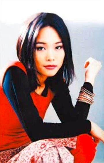 揭露一代歌坛天后许美静“被疯了”背后的真相！