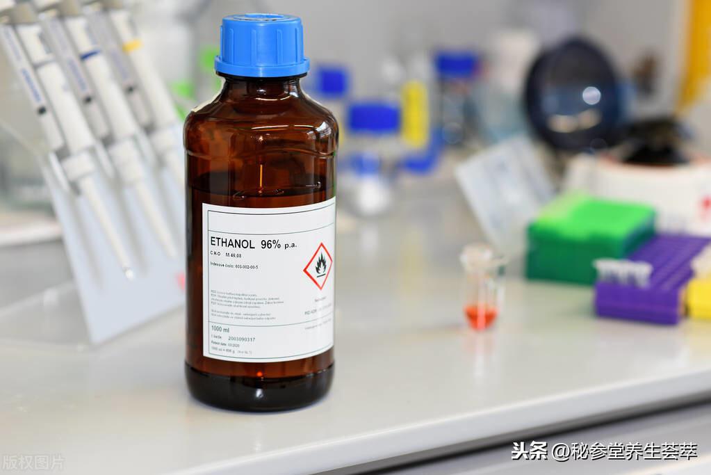 95度酒精稀释到75度加多少水比例（95度酒精稀释到75度加多少水）(图1)