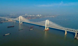 芜湖长江大桥简介 芜湖长江大桥长多少千米-图1
