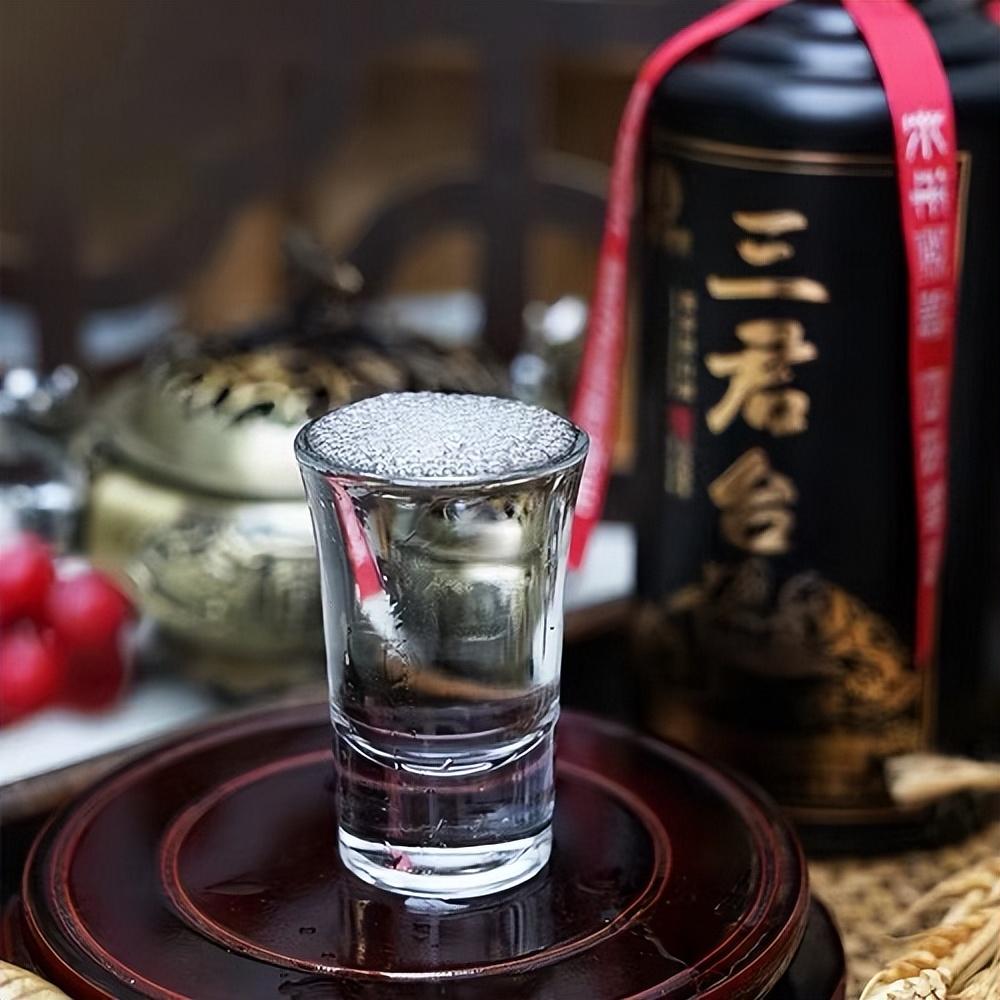 海之蓝酒52度价格