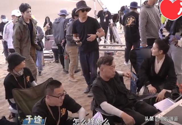 你是我的荣耀乔晶晶探班于途（荣耀晒沙漠花絮）(1)