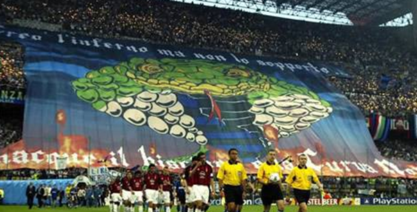 亚洲最大TIFO在何处,写了什么字