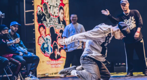 街舞有哪几种舞种,街舞分为几个舞种图11