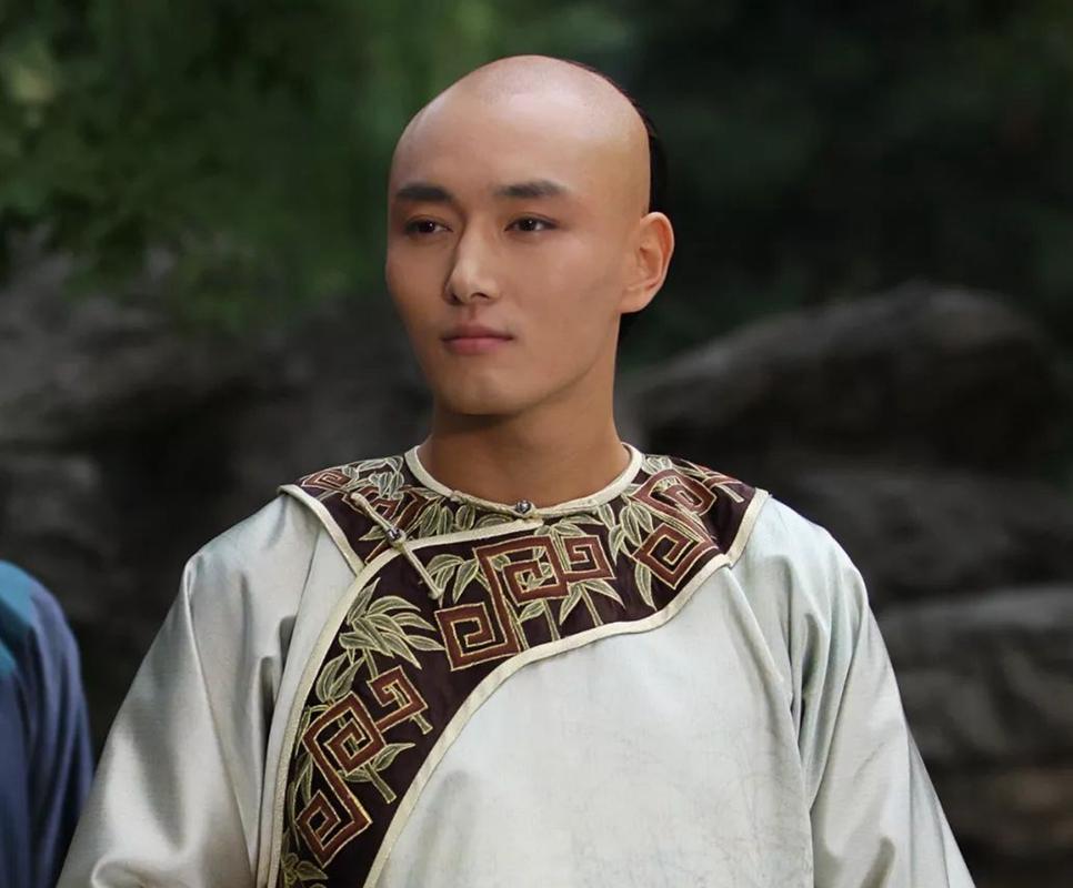 果郡王扮演者是谁（果郡王是谁饰演的）