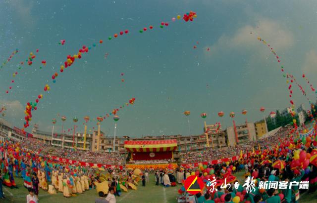 凉山火把节是几月几号2022（火把节三个时代的节日演变）(27)