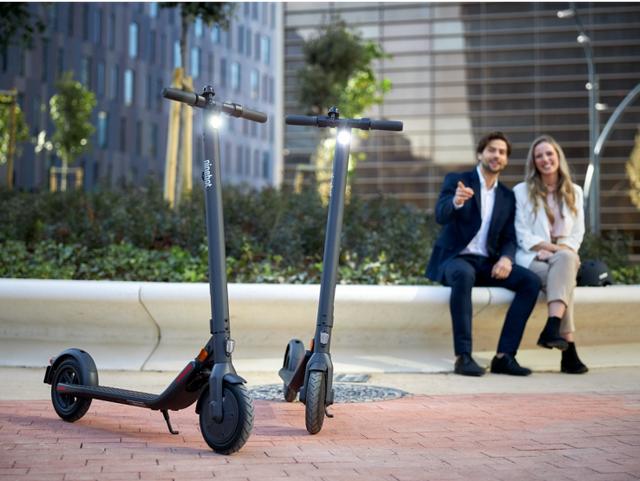 测评九号电动滑板车(智能短交通领先者)(1)