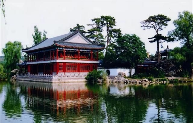 黄鹤楼之千年预言，早在五十多年前，著名学者夏承焘提出《满江红》作者不是岳飞的观点，这事您怎么看？图16