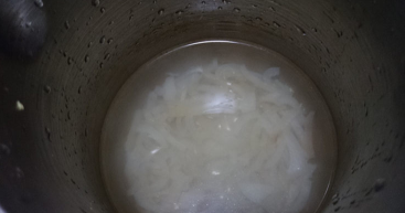 家常皮冻的熬制方法,猪皮冻的家常熬制方法图9