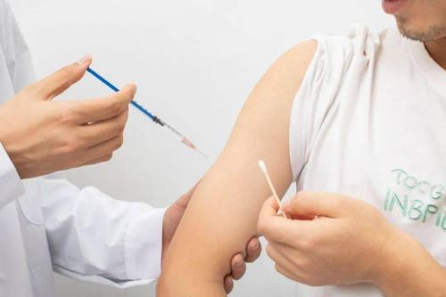 多地出现一支疫苗打两人(多地开打一针疫苗)-第1张图片-