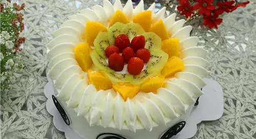 6寸蛋糕多大几个人吃,6寸是多少厘米蛋糕够几个人图1