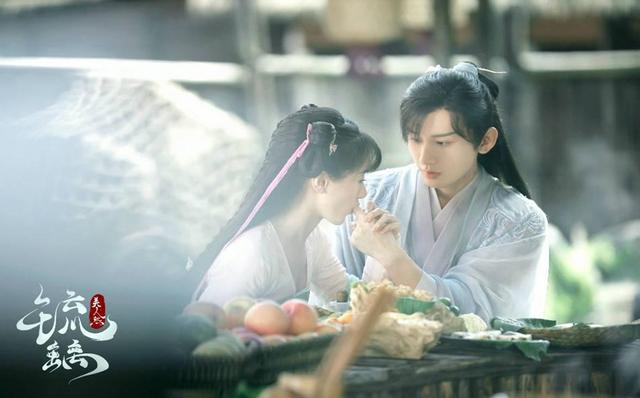 琉璃成毅袁冰妍发布会贴脸吻（又是成毅袁冰妍的锅）(2)