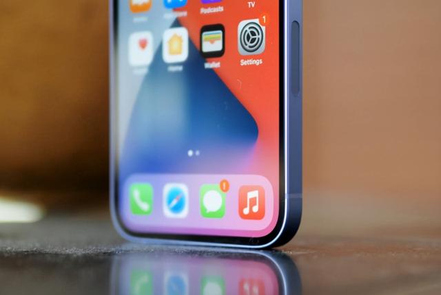 iPhone 12刚出来时 官方售价（iPhone12最新售价确认128GB版本跌破5000元）(2)