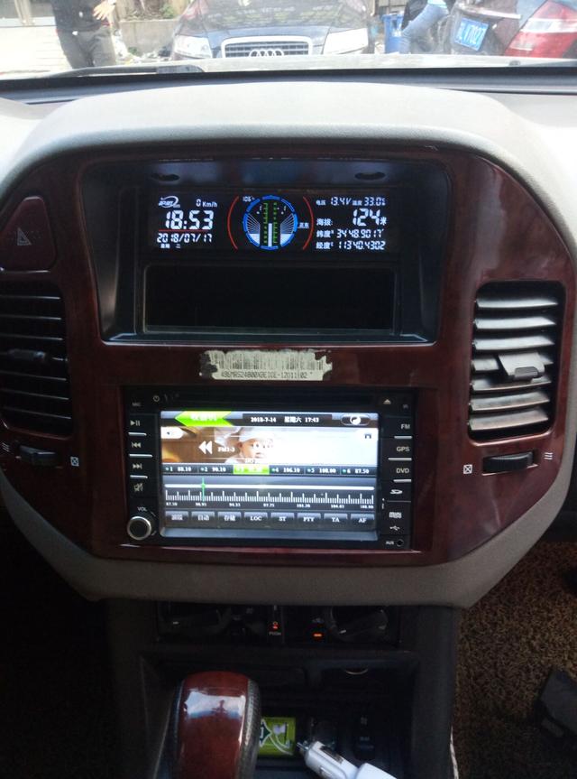 v73帕杰罗如何改装（三菱帕杰罗V73改装越野护航仪）(14)