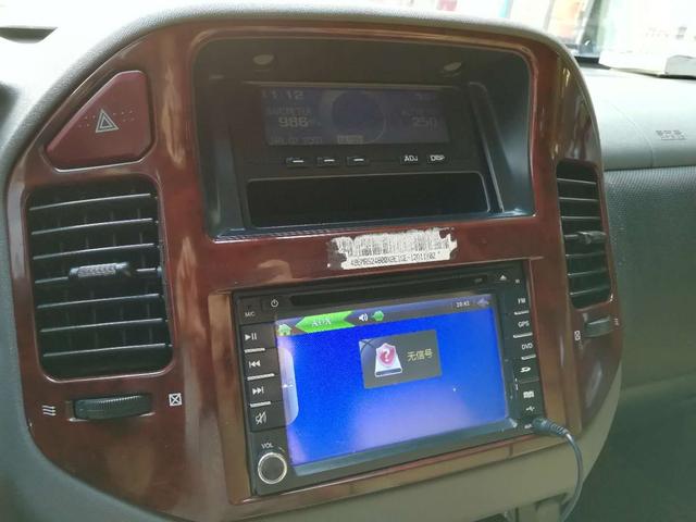 v73帕杰罗如何改装（三菱帕杰罗V73改装越野护航仪）(1)