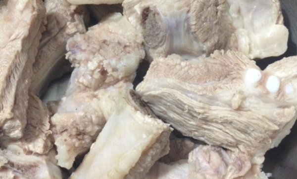 清炖牛排骨怎么做好吃,清炖牛排骨怎么做好吃又简单图2